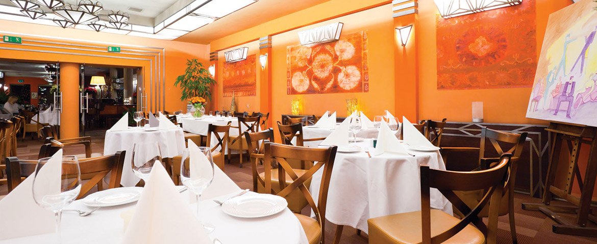 BELWEDERSKI hotel holiday accommodation in Warsaw Poland
